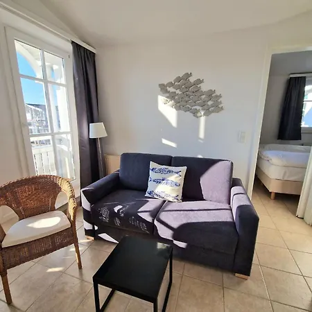 Mit Balkon In Sonniger Sued-west-lage In Sellin (Rugen)