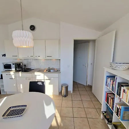 Mit Balkon In Sonniger Sued-west-lage In * Sellin (Rugen)