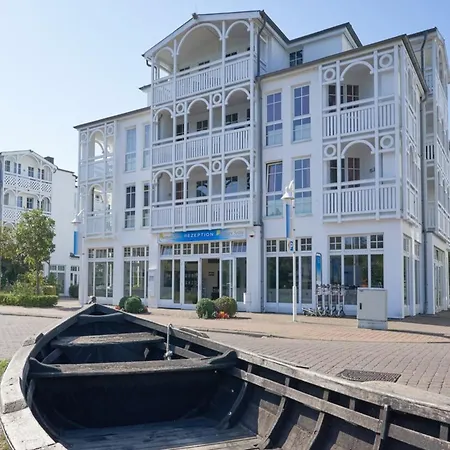 Mit Balkon In Sonniger Sued-west-lage In